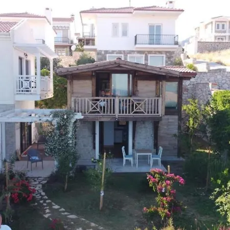 Feriehus Cedar 1-bed House With Stunning Views