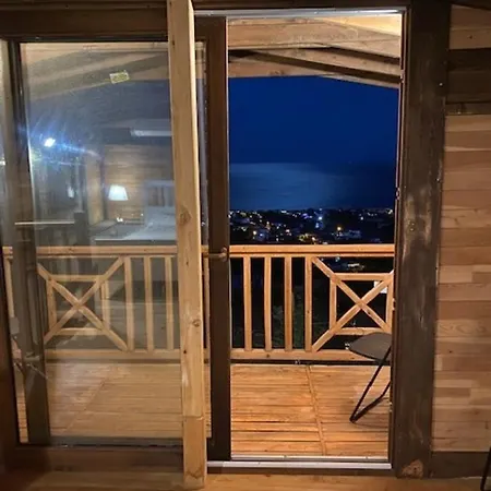 Cedar 1-bed House With Stunning Views Feriehus *