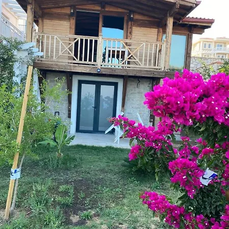 Сasa de vacaciones Cedar 1-bed House With Stunning Views Palamutbuku
