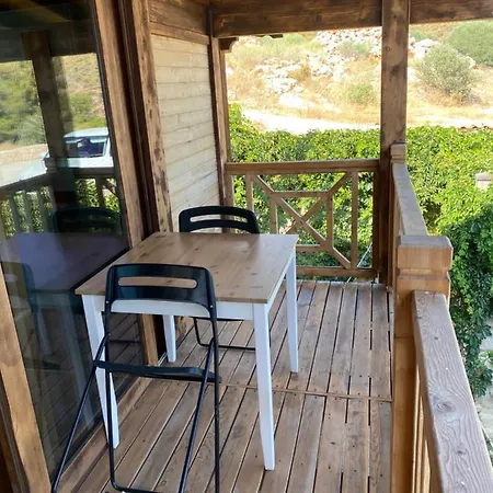 Cedar 1-bed House With Stunning Views * Palamutbuku